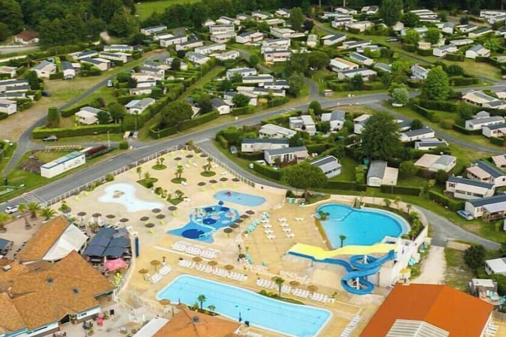 Location Mobil Home En Basse Saison in Les Mathes, Côte de Beauté