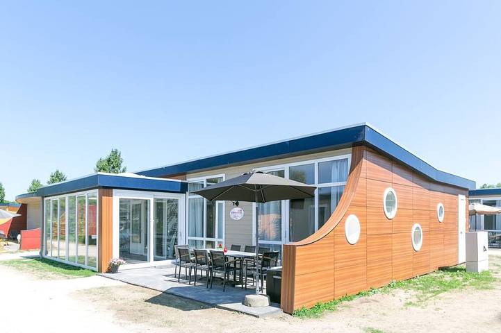 Ferienhaus für 8 Personen, mit Balkon/Terrasse und Terrasse sowie Garten in Westland