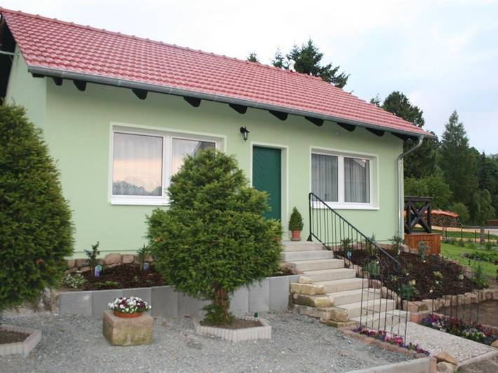 Ferienhaus für 4 Personen, mit Balkon und Terrasse sowie Garten und Ausblick in Friedrichsbrunn