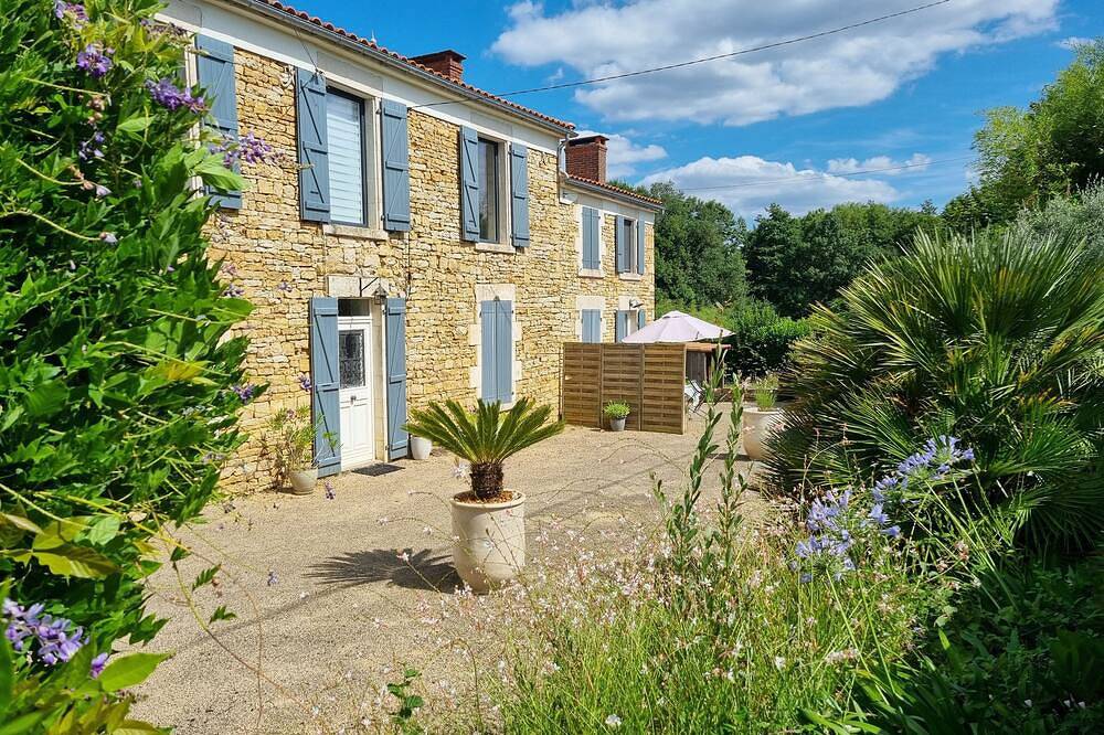 Maison De Vacances pour 2 Personnes dans Thouarsais-Bouildroux, Fontenay-le-Comte