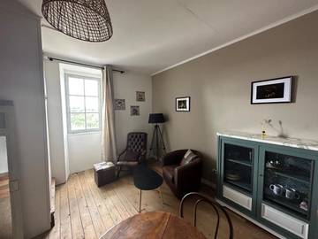 Gîte pour 2 personnes, avec vue, animaux acceptés à Gensac