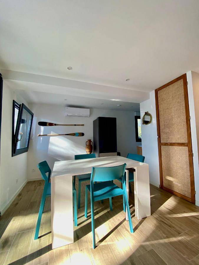 Gîte pour 4 personnes, avec jardin et vue dans Calanque des Figuieres - 3