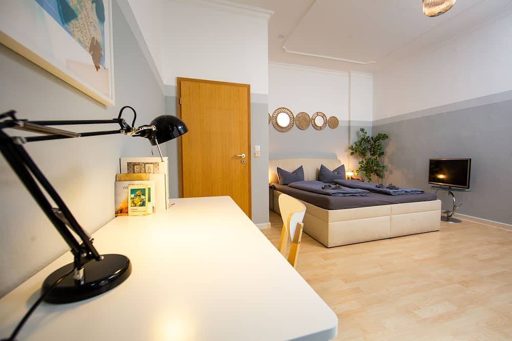 Ganze Wohnung, Zentral & geräumige Altbauwohnung mit 3Sz für 6P in Altstadt (Erfurt), Erfurt