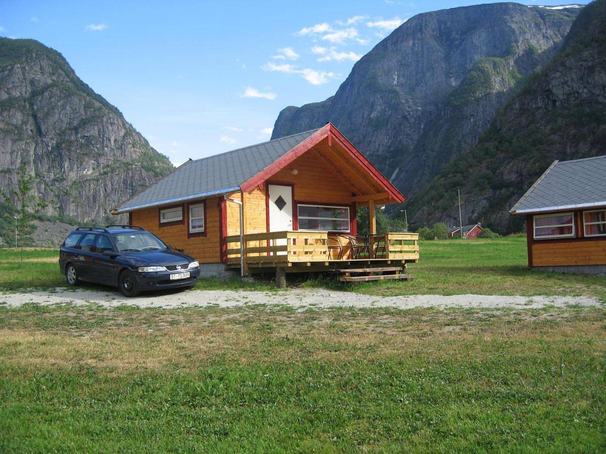Sæbø Camping in Hardangerfjorden