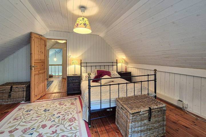 Awesome home in Vaksdal with house sea view in Vaksdal