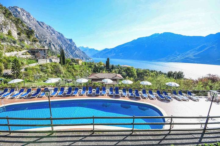 Ferienwohnung für 4 Personen, mit Garten und Pool
