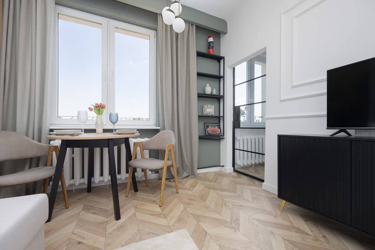 Ganze Wohnung, Elegant Apartment in Żoliborz | Close to Metro, Netflix in Żoliborz, Warschau