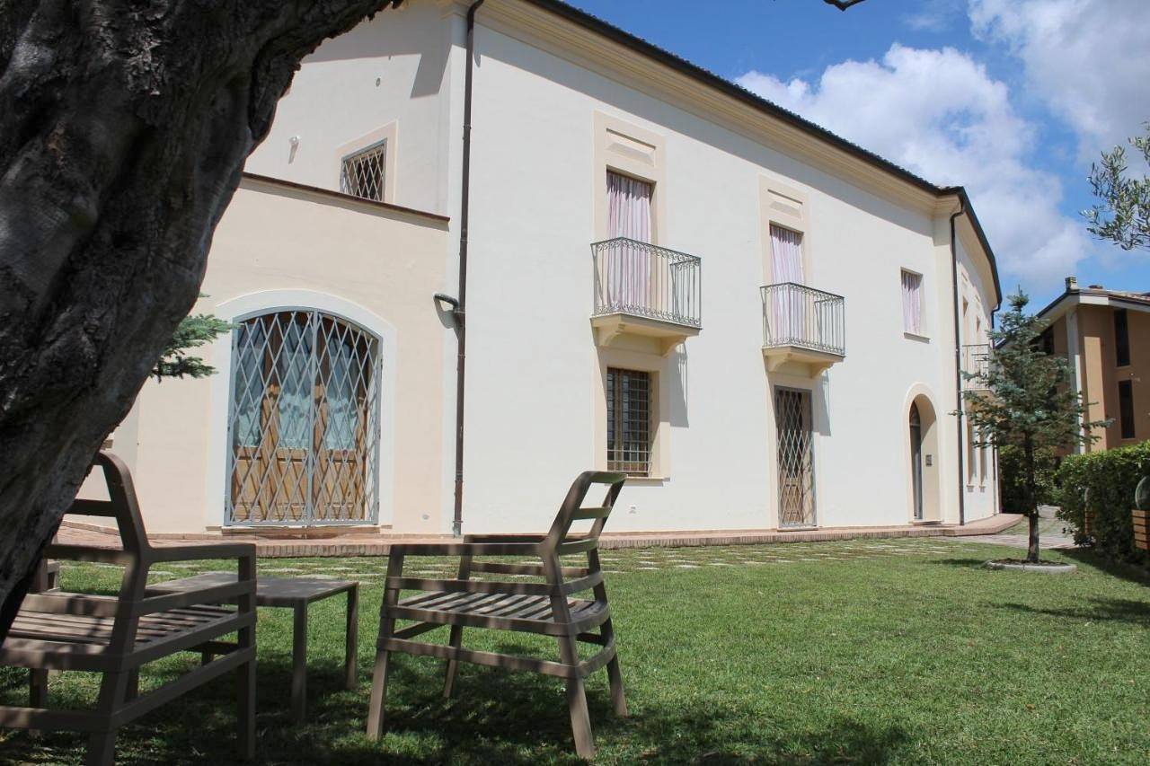 Bbuss Country Club in Catanzaro, Provincia di Catanzaro