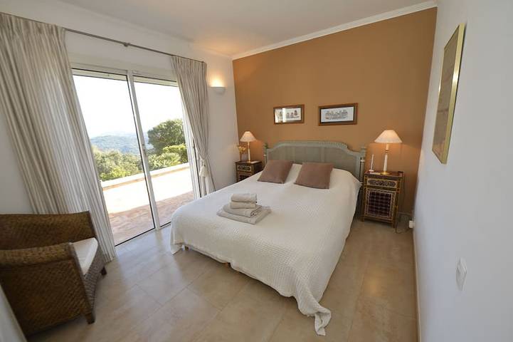 Alquiler villa con vistas al mar, cerca de Cannes, tenis, piscina, sauna, hammam in Les Adrets-de-l'Estérel, Costa mediterránea (Francia)