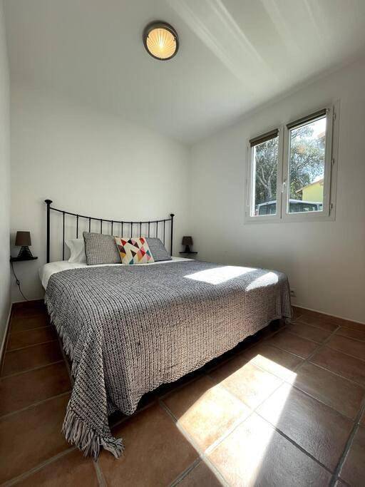 Two-Bedroom House in Sollacaro, Arrondissement de Sartène