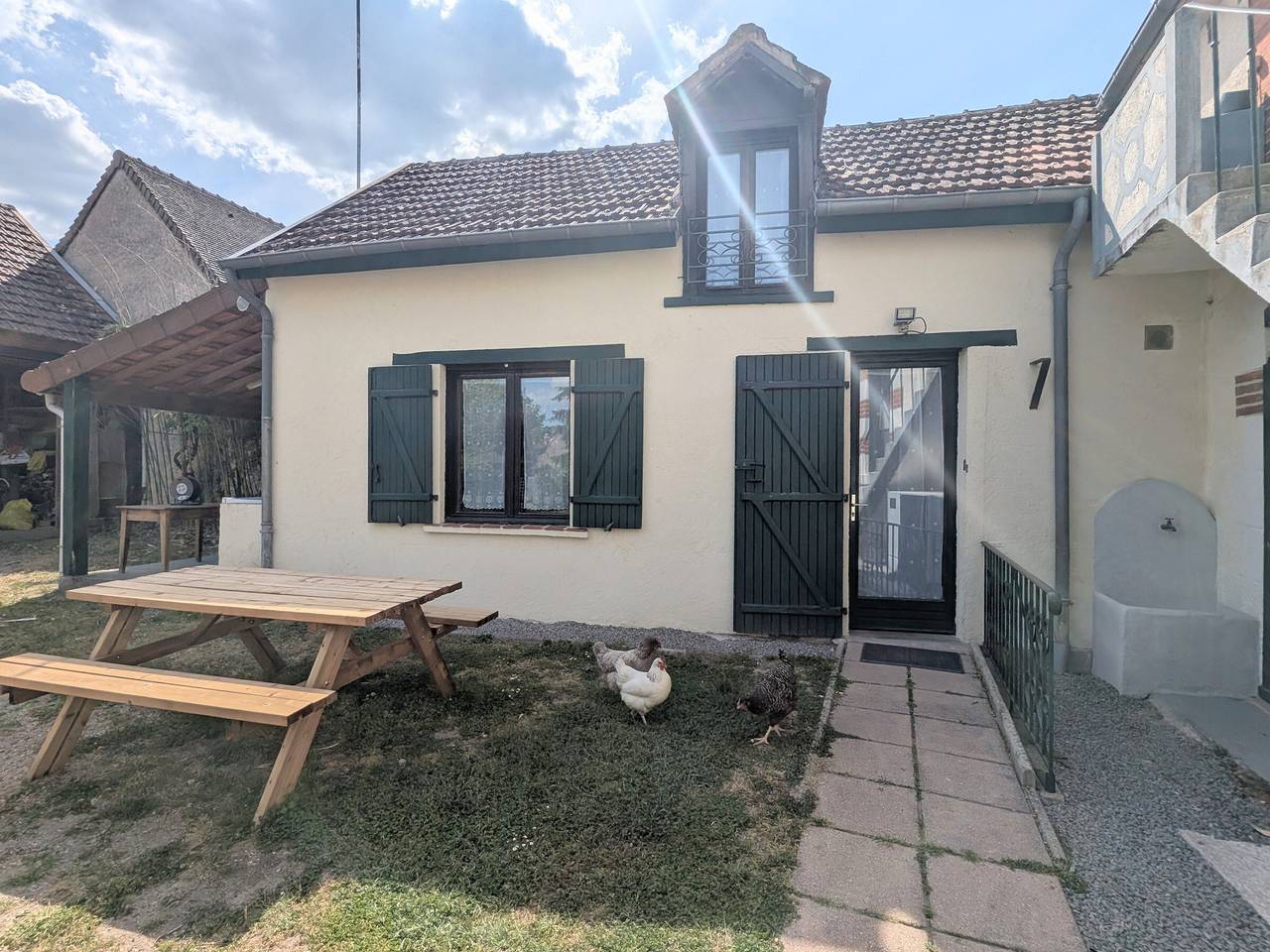 Country getaway with shared pool in Chabris in Chabris, Loire Valley