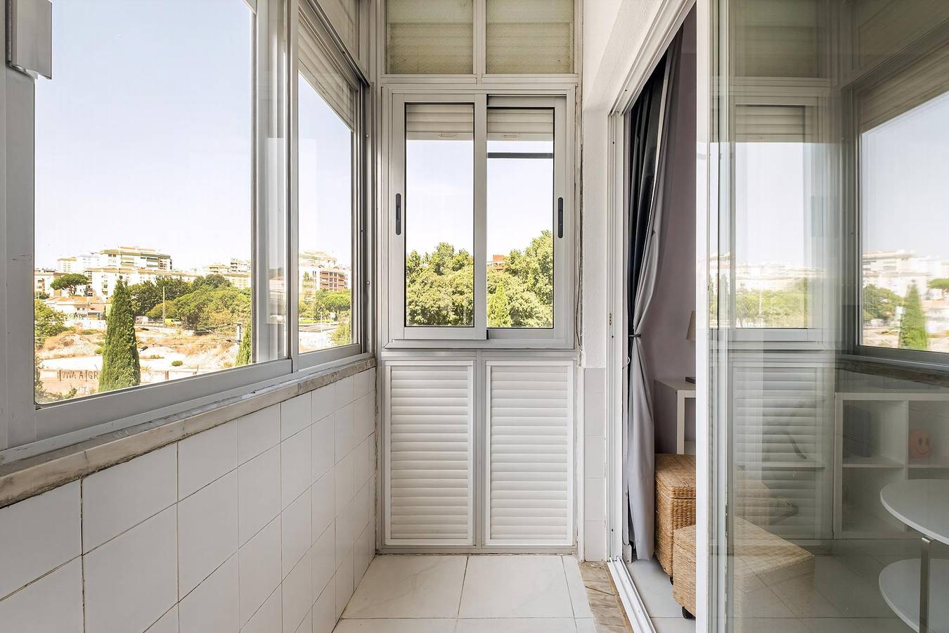 Ganze Wohnung, Ferienwohnung für 3 Personen mit Balkon in Paço de Arcos, Costa de Lisboa