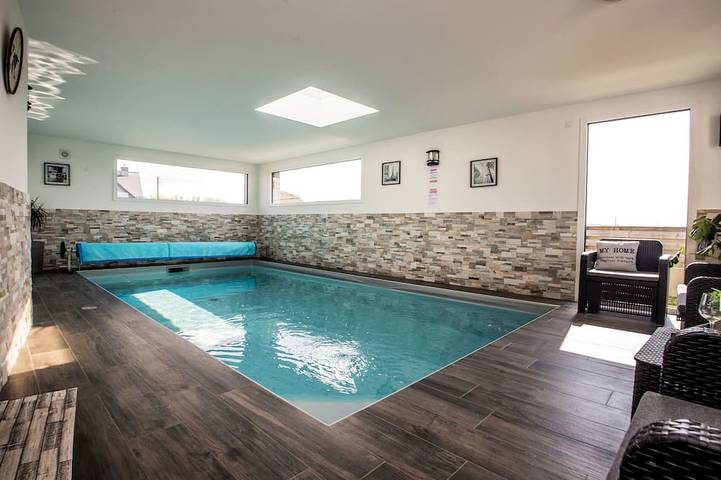 Ferienhaus für 10 Personen, mit Whirlpool und Terrasse sowie Garten in Sibiril
