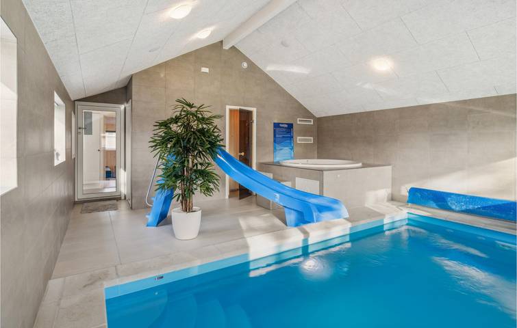 Ferienhaus für 12 Personen, mit Garten und Sauna sowie Seeblick, mit Haustier in Krakow am See - 3