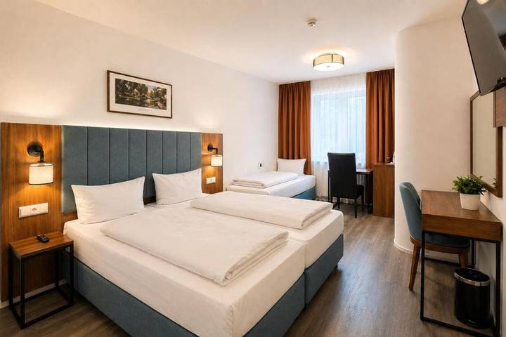 Hotel für 2 Personen, mit Terrasse in Unterschleißheim