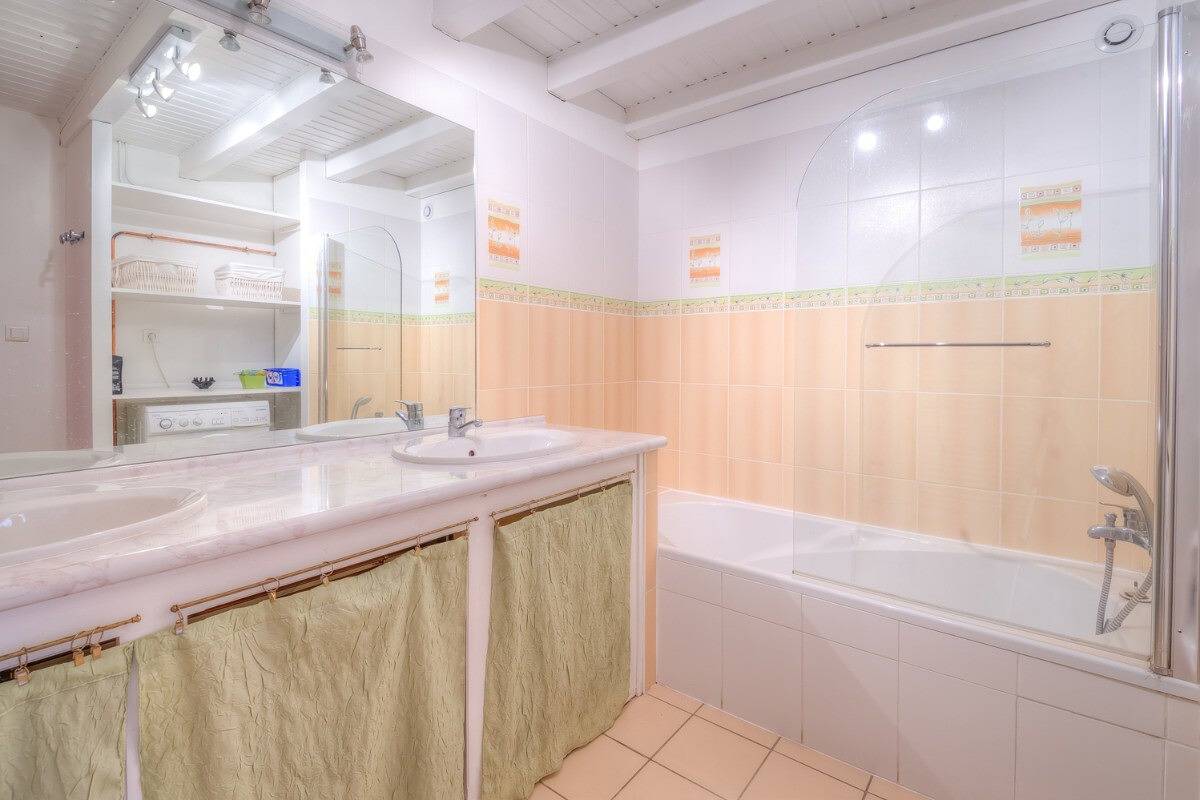 Ferienhaus für 8 Personen mit Garten in Sévérac-l'Église, Aveyron
