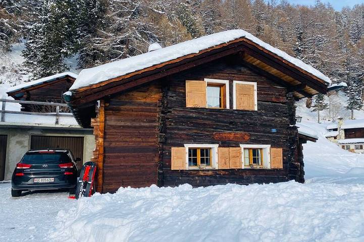 Chalet ça me Suffit, mein kleines Paradis -Aussen : kleines 2-stöckiges Chalet für 2 Personen am Anf in Chandolin, Anniviers