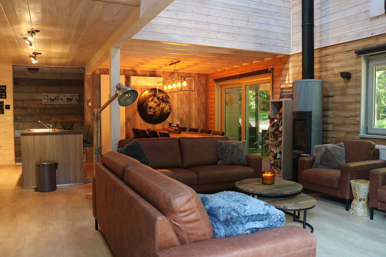 8 persoons vakantiehuis met zwemspa, buitenspa en sauna in Barvaux sur Ourthe in Barvaux-sur-Ourthe, Durbuy