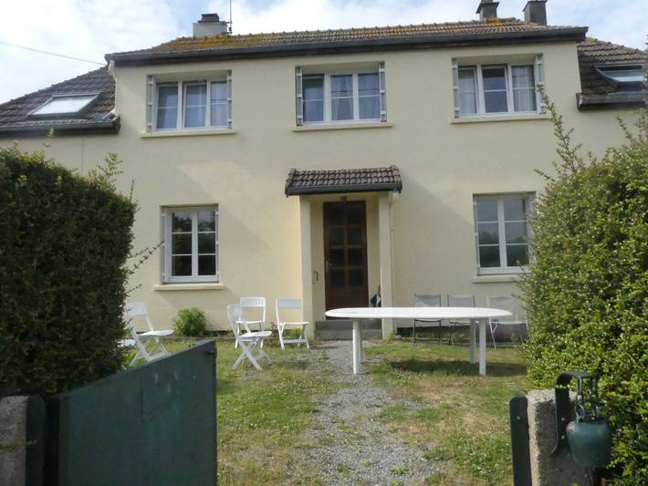 Gîte pour 9 personnes, avec jardin et terrasse
