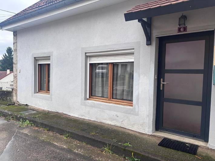 Gîte pour 4 personnes, avec vue dans Ouhans