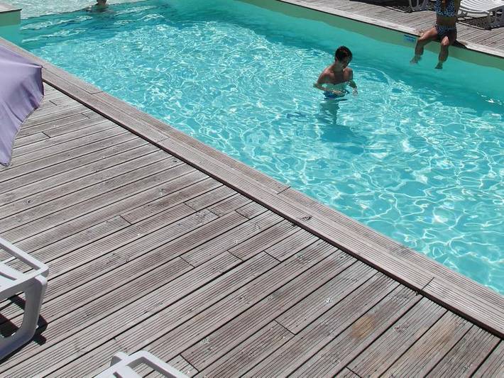 Chalet pour 4 personnes, avec bassin pour enfant