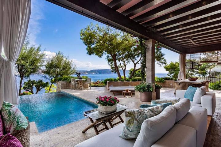 Location de vacances pour 10 personnes, avec vue ainsi que jardin et piscine, animaux acceptés à Santa Ponsa - 4