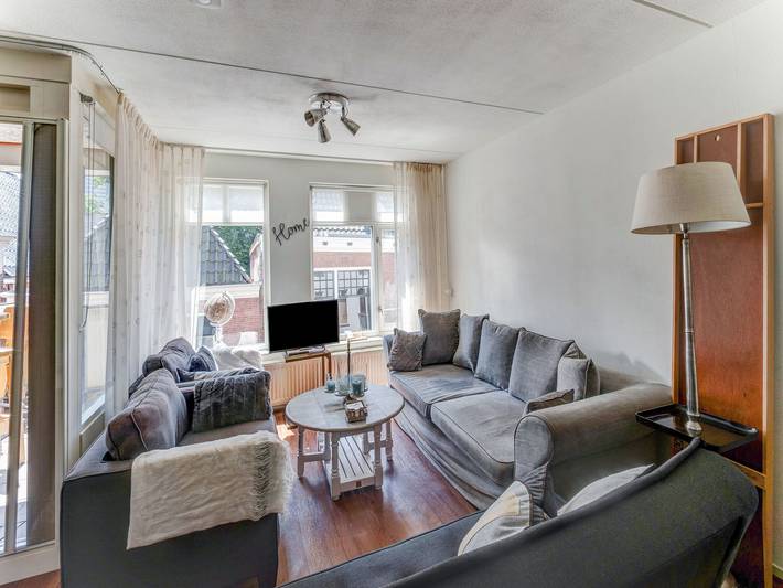 Geheel appartement, Ruim appartement in centrum Leeuwarden in Leeuwarden, Nederlandse Noordzeekust