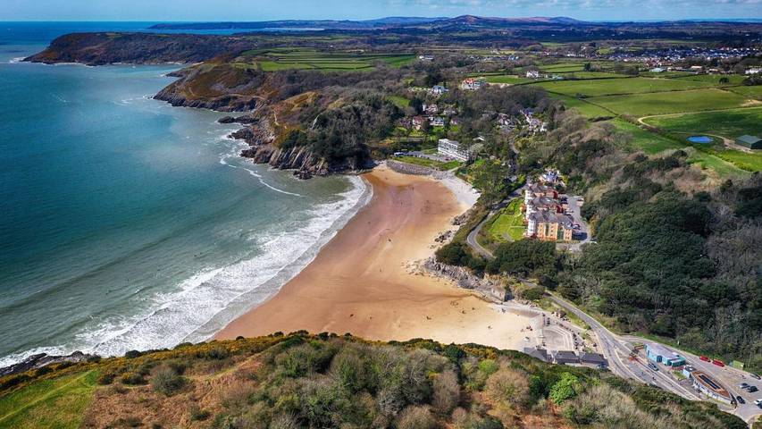 Vacation rental for 5 people, with Balcony and Terrace as well as Yard and View in Mumbles