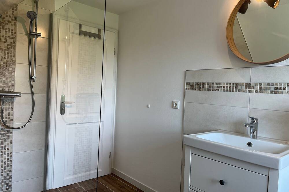 2-Raum-Ferienwohnung bis 2 Pers. + Baby - Urlaub auf dem Bauernhof, Neu 24, Ovs in Robertsdorf, Blowatz