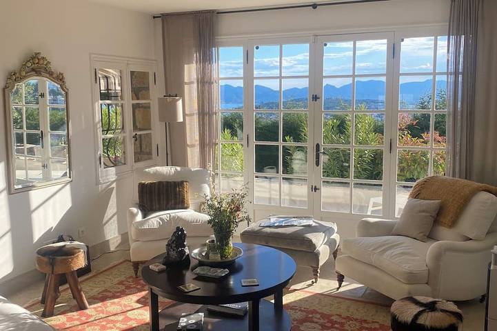 Maison de vacances pour 8 personnes, avec jardin ainsi que terrasse et piscine à Le Cannet