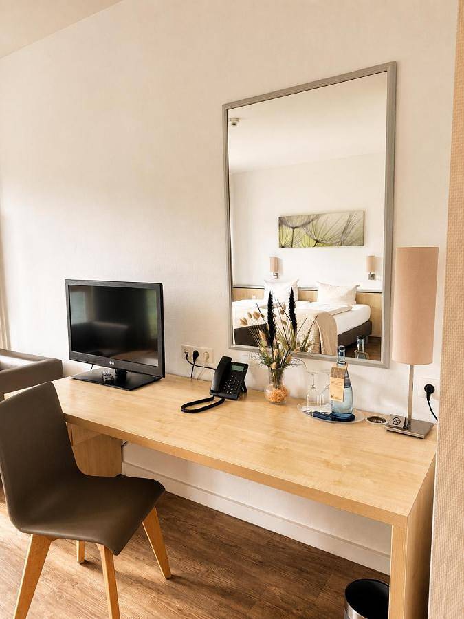 Hotel für 3 Personen, mit Terrasse und Pool sowie Sauna in Barsinghausen - 3