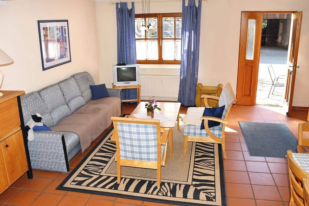 Ganze Wohnung, Ferienwohnung (70qm) im Erdgeschoss in Ipsheim, Steigerwald