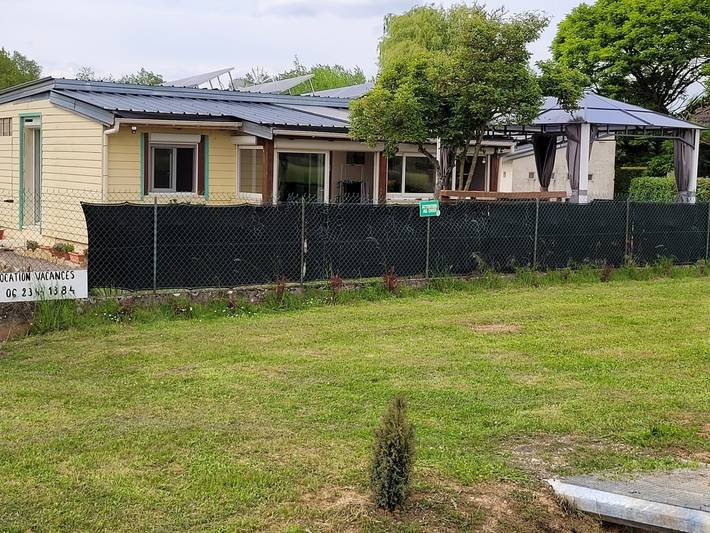Gîte pour 6 personnes, avec Terrasse et Jardin à Losne