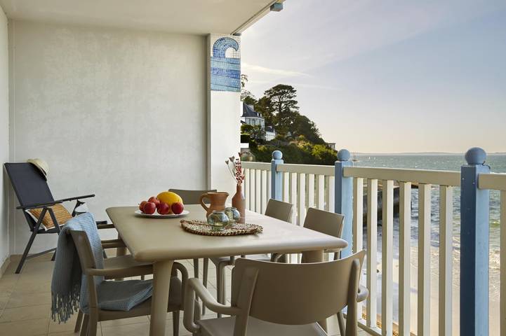 Gîte pour 6 personnes, avec piscine ainsi que terrasse et jardin, adapté aux familles dans Plage des Sables Blancs (Douarnenez) - 2
