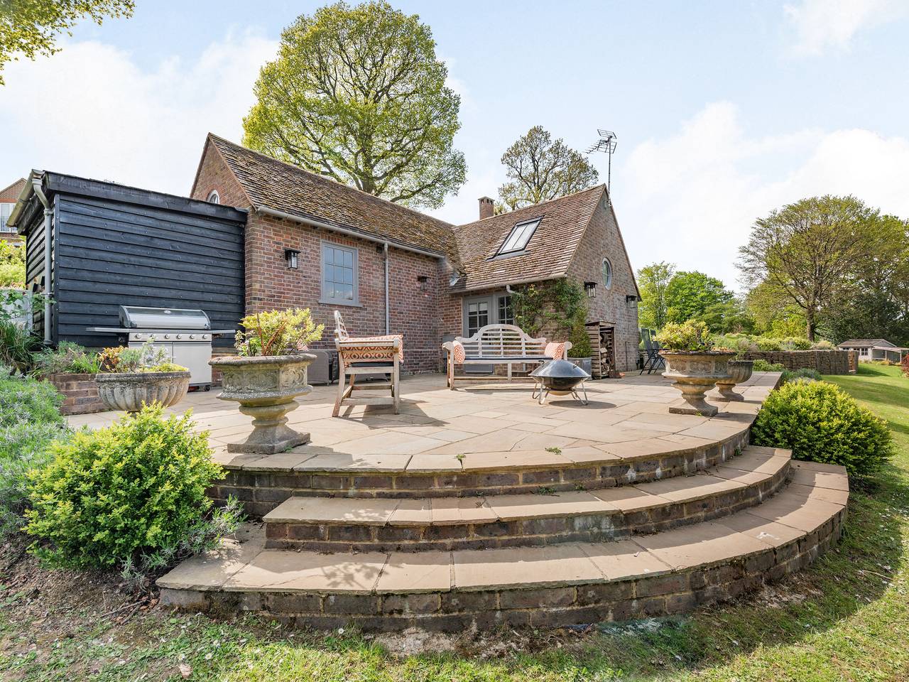The Cottage High Wykehurst End in Ewhurst (Surrey), Surrey