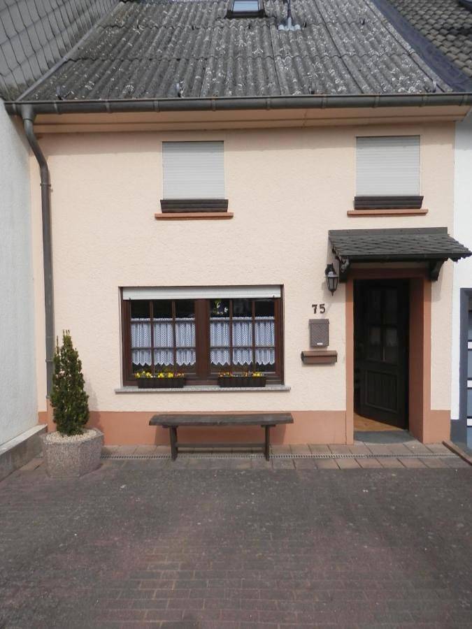 Ferienhaus für 3 Personen, mit Garten, kinderfreundlich