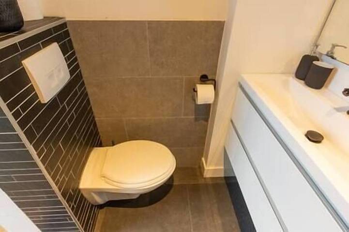 Ganze Wohnung, Spacious private apartment, 90m2, 25min from Amsterdam in Hilversum, Nordholland