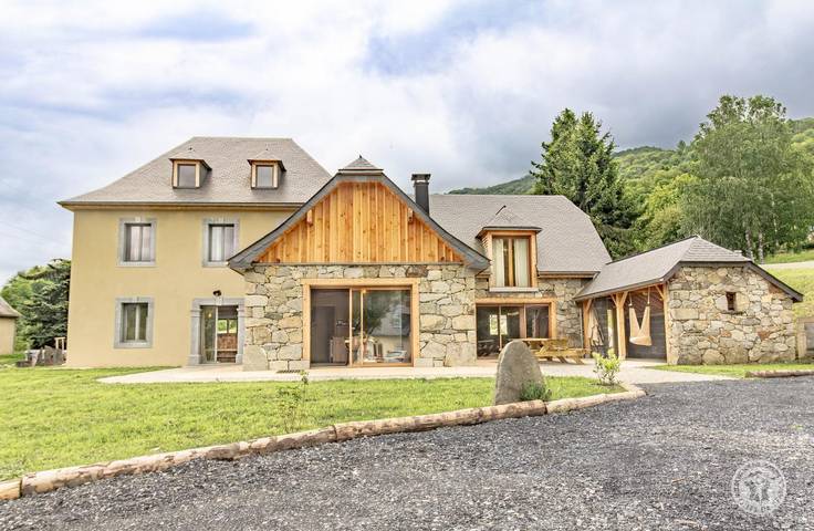 Gîte pour 15 personnes, avec jardin et terrasse, animaux acceptés - 1