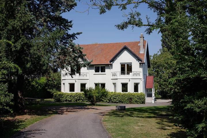 Cottage pour 15 personnes, avec jacuzzi et jardin à Dombasle-sur-Meurthe