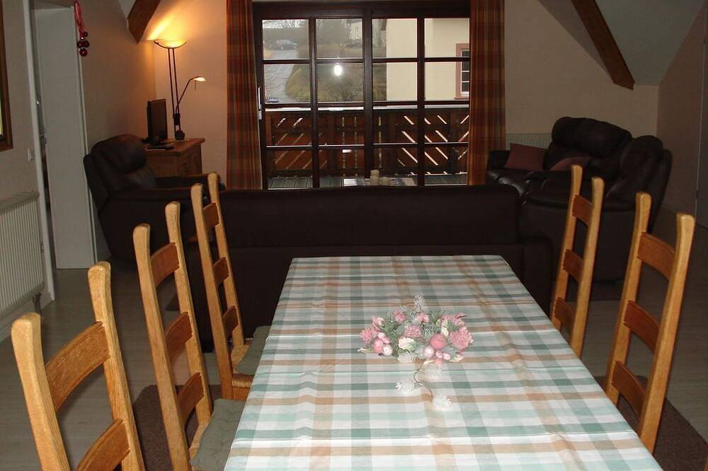 Ganze Wohnung, 6-Bett-Ferienwohnung Eifelglück - Eifelferienhaus Miro in Steffeln, Vulkaneifel