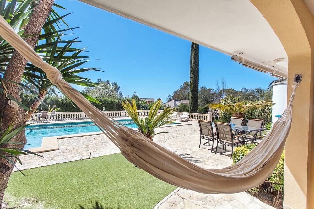 Chalet, solo 15 min de Palma, 12 pax, gran piscina, Wifi Free, Aacc, Tv Sat in Marrachí, Mallorca Oeste