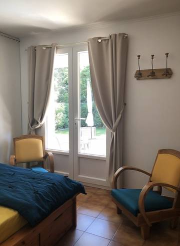 Chambre d’hôte pour 2 personnes, avec jardin et piscine à Carpentras