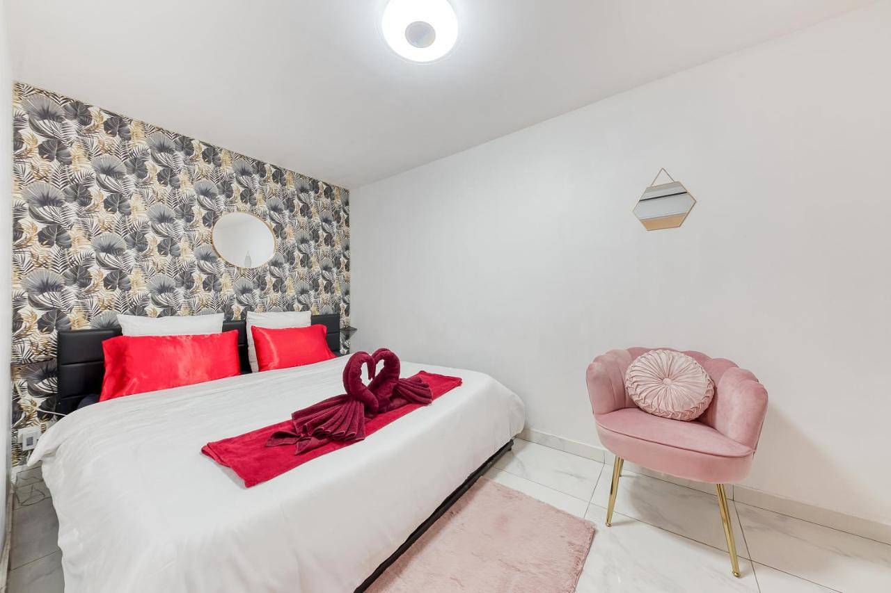 Appartement entier, One-Bedroom Apartment in Morangis, Essonne