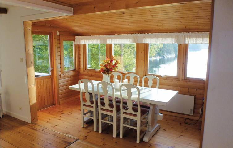 Ferienhaus für 8 Personen mit Terrasse in Dalsland