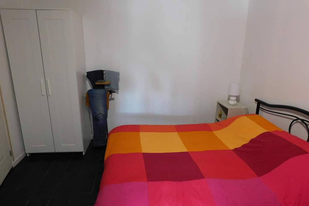 Ganze Wohnung, Short-term furnished studio rental (n° 3) in Le Trait, Rouen und Umgebung