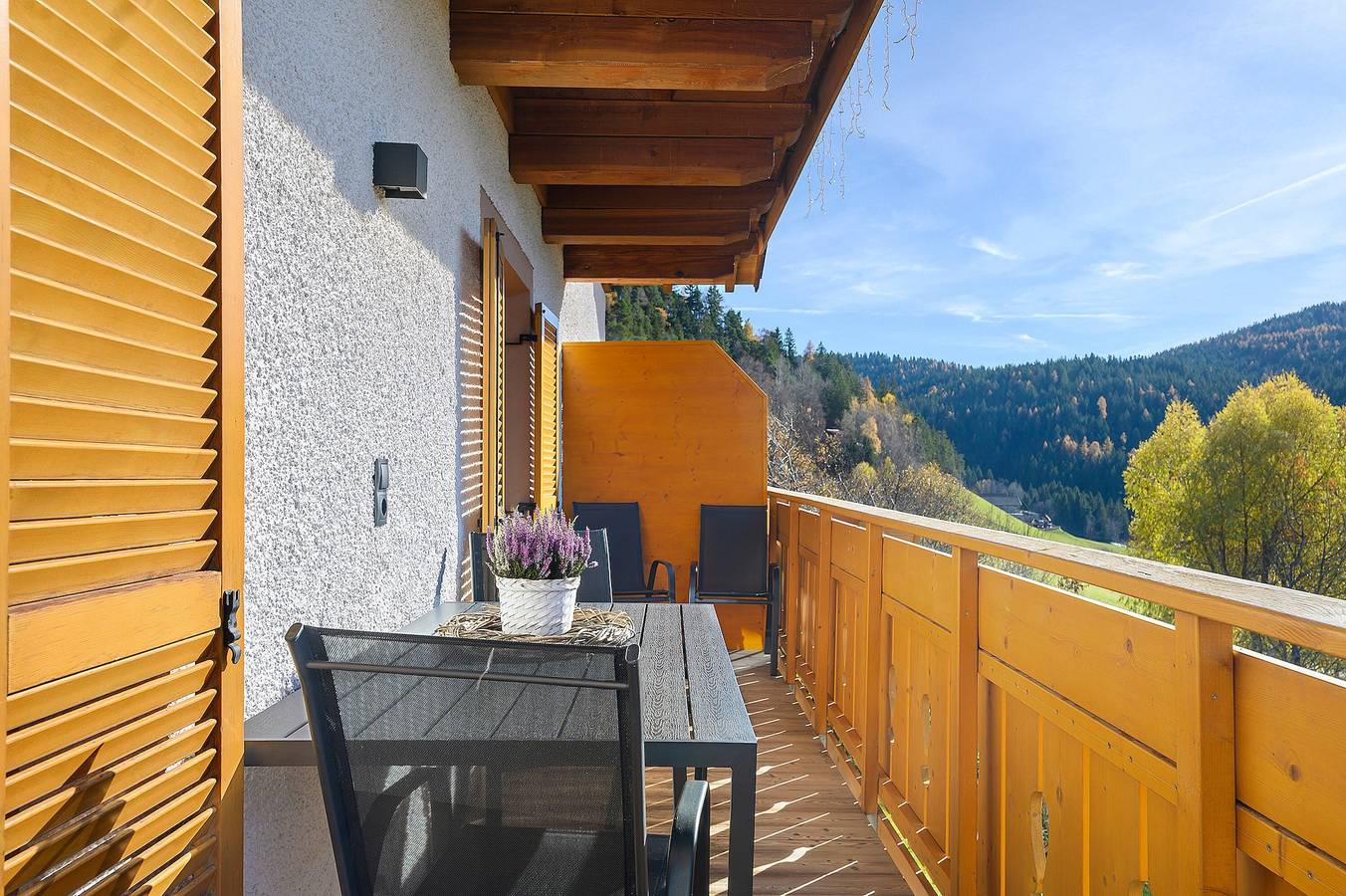 Ganze Wohnung, Ferienwohnung 'Ifinger' mit Bergblick, Gemeinschaftsgarten und Wlan in Hafling, Sarntaler Alpen