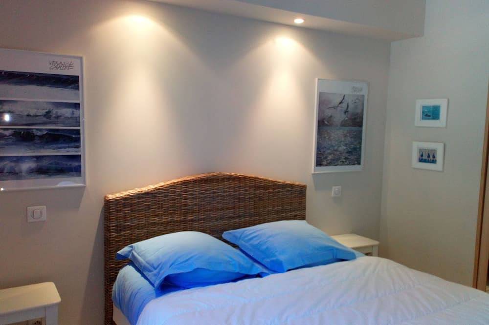 Entire apartment, Beautiful Apartment With Views Over The Port Of Audierne 3 Etoiles - Wifi 3☆ in Côte de Cornouaille