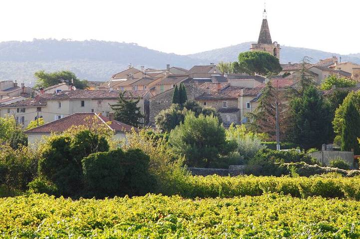 Location de vacances pour 6 personnes, avec terrasse à Malemort-du-Comtat