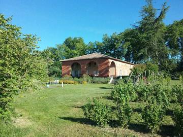 Chambre d’hôte pour 3 personnes, avec jardin et piscine à Gragnague