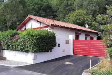 Gîte pour 6 personnes, avec jardin, animaux acceptés à Aldudes
